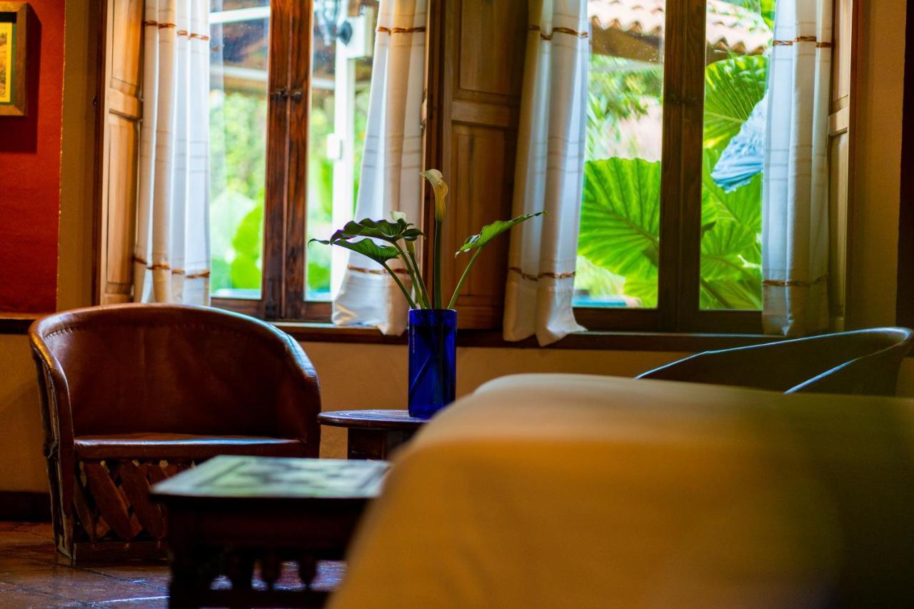 Hosteria San Felipe ปาทซ์คูเอโร ภายนอก รูปภาพ
