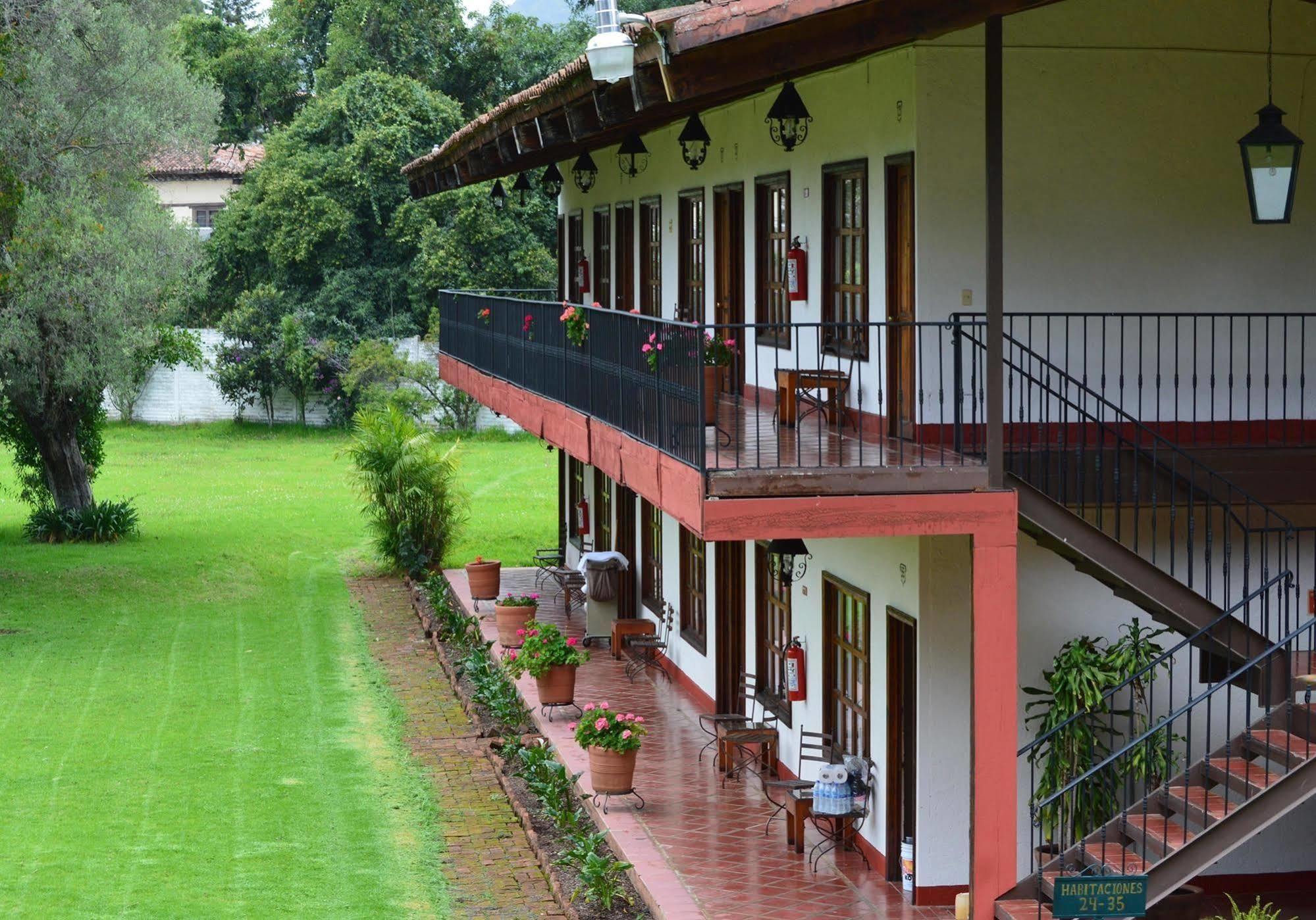 Hosteria San Felipe ปาทซ์คูเอโร ภายนอก รูปภาพ