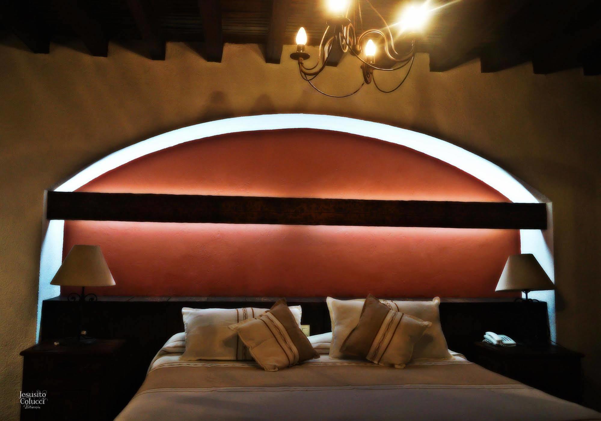 Hosteria San Felipe ปาทซ์คูเอโร ภายนอก รูปภาพ